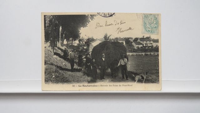 La Souterraine : Rentrée des Foins du Pont-Neuf (BF 52). Carte pe...