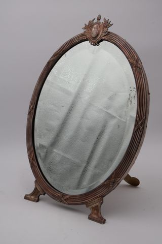 Psyché de table ovale de style Louis XVI, monture chêne gainé arg...