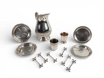 CHRISTOFLE Important broc en métal argenté de forme balustre… - Photo 1