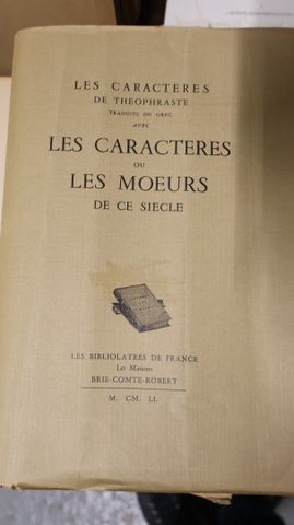 Les caractères de THEOPHRASTE traduits du grec avec les Caractère...