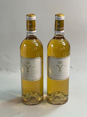 2 bouteilles Y DE YQUEM blanc sec 2005