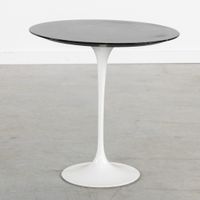 Table d'appoint « Tulip » d'Eero Saarinen (1910-1961) avec p… (photo 3)
