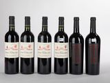 six bouteilles de vin rouge alignées