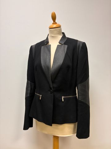 KAREN MILLEN : veste col et coude en polyuréthane, taille 42 