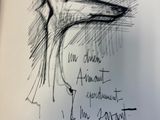 dessin d'un oiseau sur une feuille de papier comportant des inscriptions