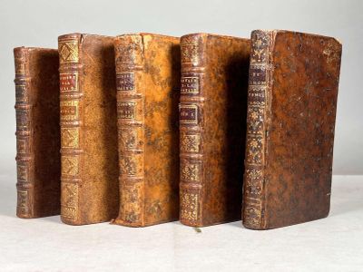 [varia] Lot de cinq livres du XVIIIè siècle, reliure plein v…