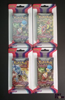 L'emballage contient quatre paquets de cartes à collectionner Pokémon.