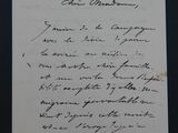 gros plan d'une lettre écrite à la main sur un morceau de papier