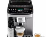 gros plan d'une machine à café avec deux tasses de café