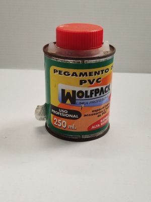 un pot de peinture posé sur une table à côté d'un autre pot de peinture