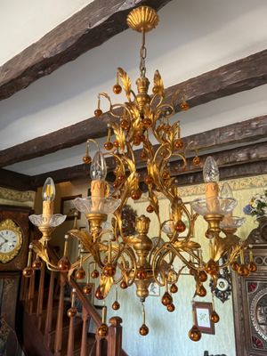 Lustre et paire d'appliques à gouttes de verre ambré