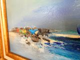 une peinture représentant une scène de plage avec un bateau dans l'eau