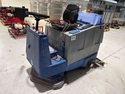 a machine that is sitting in the middle of a room