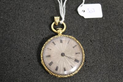 une image représentant une montre de poche plaquée or dont le cadran est orné de chiffres romains