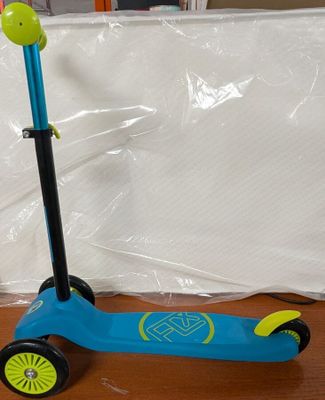 171 / Trottinette Enfant TROTTINETTE FLUXX 3 ROUES /// …