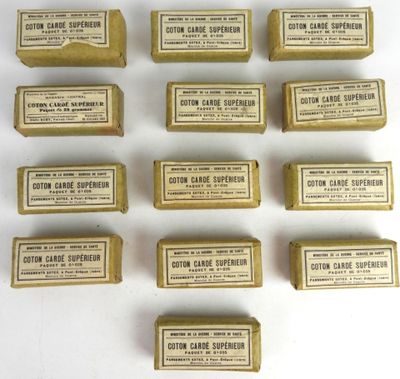 Ensemble de 13 paquets de coton cardé supérieur en provenanc…