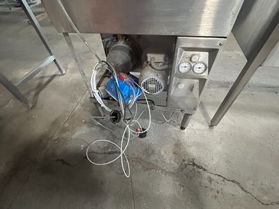 la photo d'une machine posée sur le sol