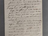 une feuille de papier sur laquelle on peut écrire, posée sur une table