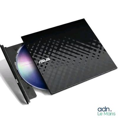 une image représentant un boîtier de CD contenant un CD
