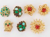 six paires de broches en or, turquoise et corail
