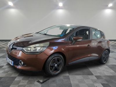 RENAULT - CLIO IV TCE 90 - ES - Mise en service: 23/10/2015 …