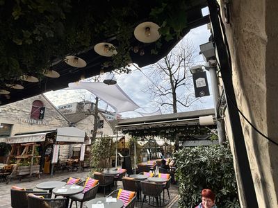 3 stores rétractables à 2 modules