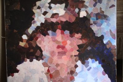 une photo d'un tableau représentant une femme avec une fleur dans les cheveux