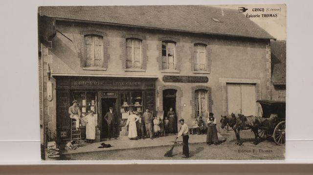 Crocq : Epicerie Thomas. T.B.E.