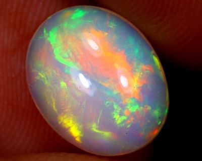 OPALE BLANCHE NATURELLE - 2.47 Carats - Provenance ETHIOPIE …