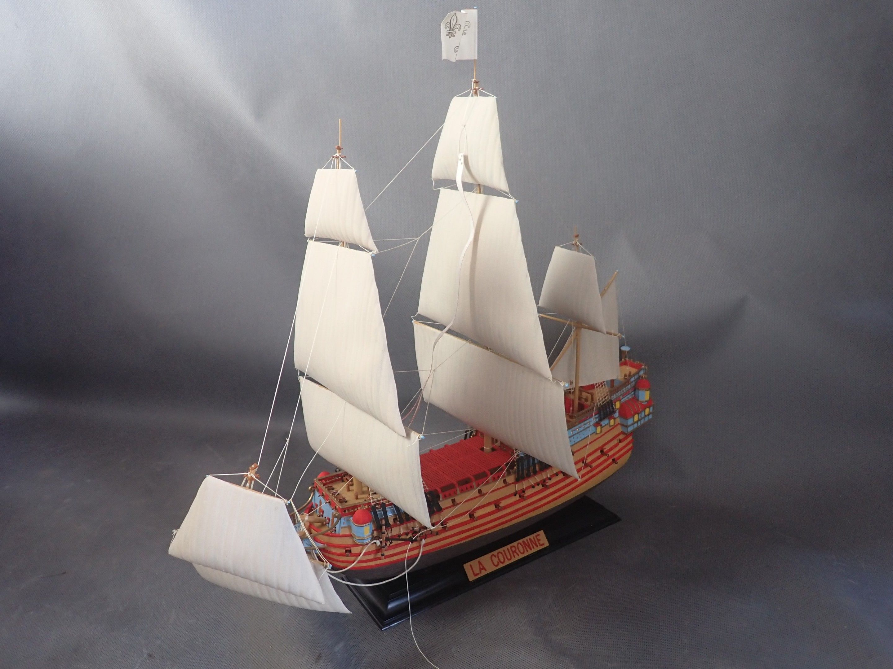 Objets d'art & Curiosités