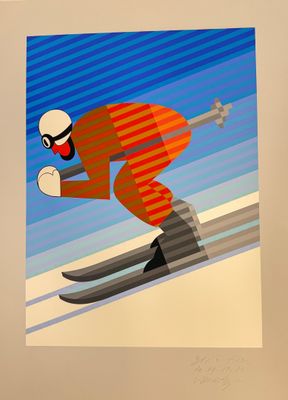 une image représentant un homme faisant du ski au sommet d'une piste enneigée