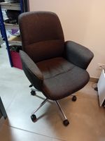 (Lots 181 à 197 : Mobilier et produits esthétiques) de1 banq… (photo 6)