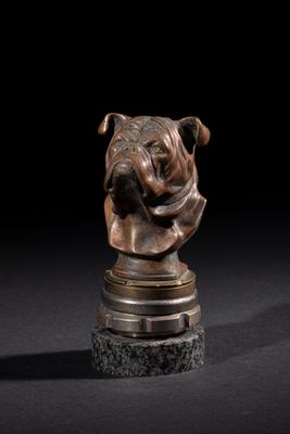 BOULE DOG Signé P. DREUX Mascotte automobile en bronze - cir…