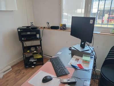 2 uc LENOVO - 1 écran DELL - 1 écran ASUS -