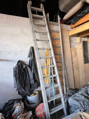 échelle double FOBI, 2 grands escabeaux dont 1 TUBESCA et … - Photo 1