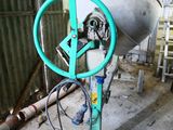 a machine that is sitting in the middle of a room