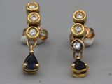 paire de boucles d'oreilles en saphir et diamants, en or jaune 18 carats