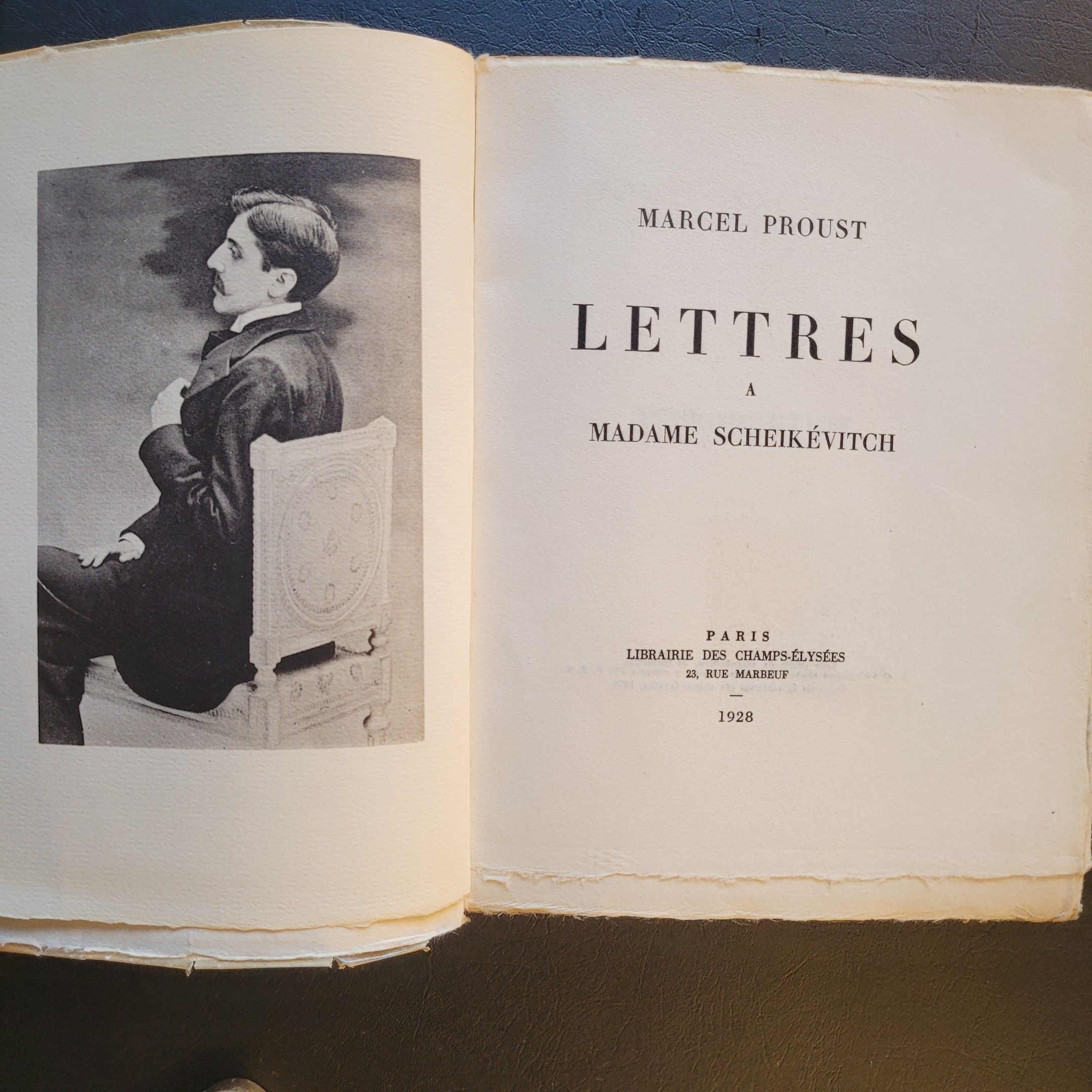 Objets d'art & Curiosités