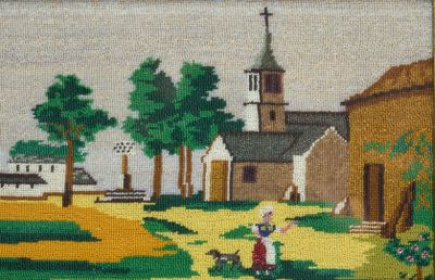 Personnage devant une église de village