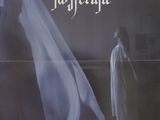 une image représentant une affiche de film sur laquelle figure une femme déguisée en fantôme