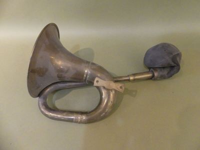 Ancien klaxon à poire (HS) en cuivre, 32cm