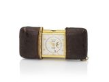 une photo d'une montre-bracelet avec un bracelet en cuir