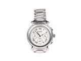 gros plan d'une montre-bracelet sur fond blanc
