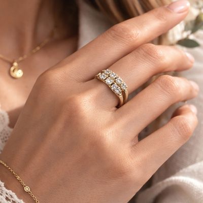 Bague en or jaune 750 °/°°° (18K) sertie de 16 diamants pesa…