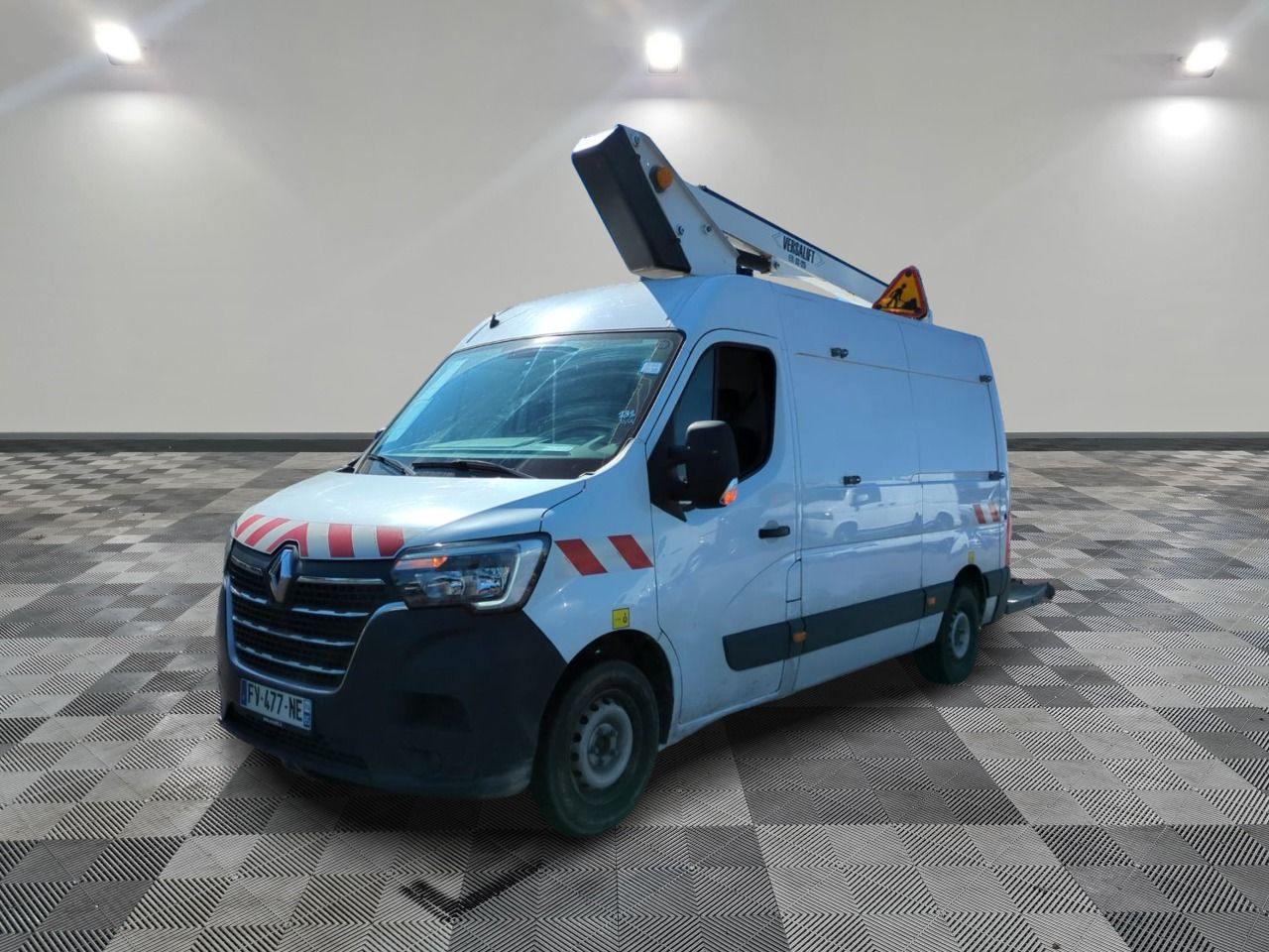 Renault - Master Trac F3500 L2 Dci 145 Nacelle Versalift Etl…
