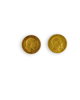 deux souverains d'or, dont l'un représente le profil d'un homme et l'autre est un