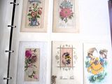 un livre sur lequel figurent plein d'images de fleurs