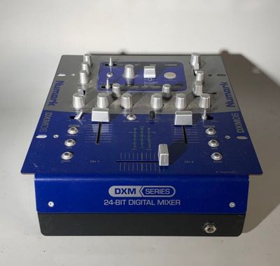 [NUMARK] Table de mixage, console DJ deux voies référence DX…