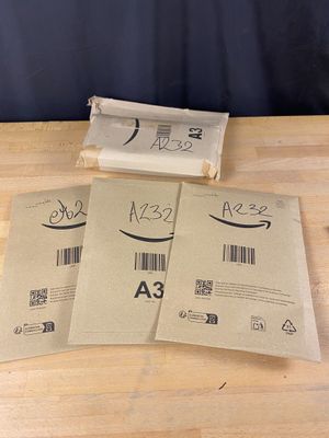 Lot de 4 colis Mystère (Retour Amazon,NPAI ,Adresse incomplè…
