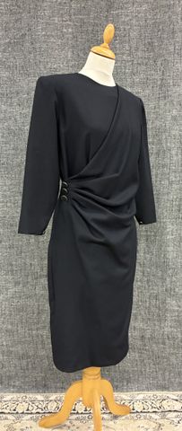 HANAÉ MORI Paris – Robe longue noir, effet plissé sur la taille à...